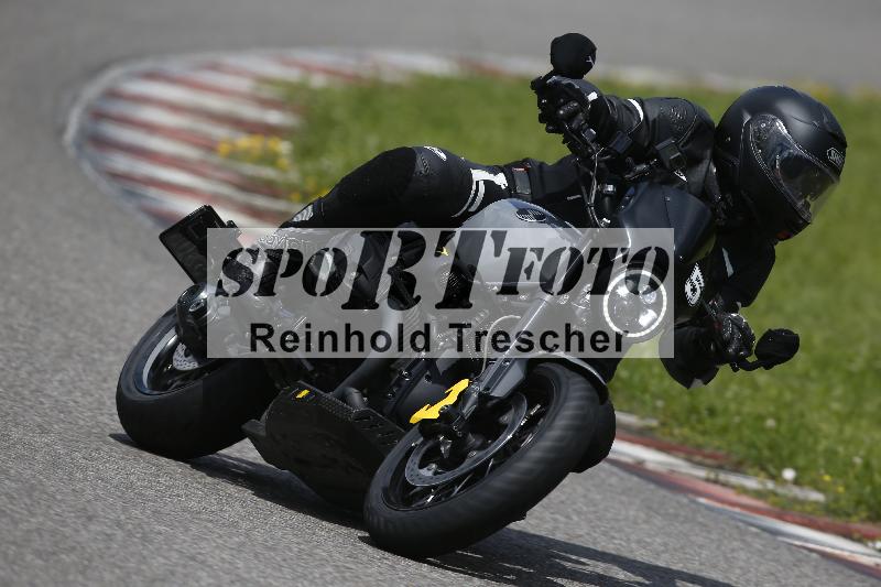 /Archiv-2024/29 12.06.2024 MOTO.CH Track Day ADR/Gruppe gelb/5